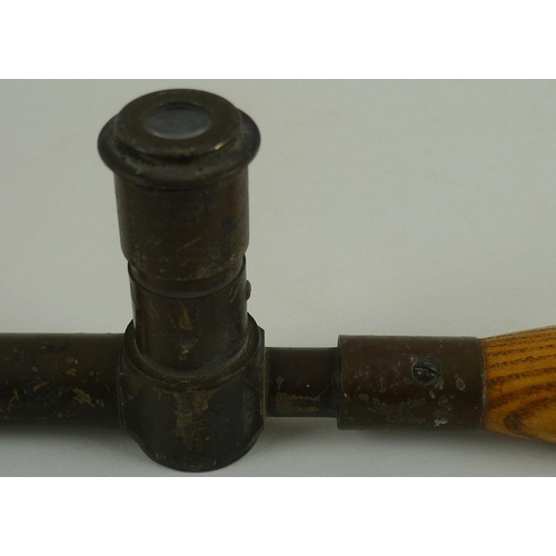 660 - A WWI trench periscope by R J Beck and Co, Mk IX, dated 1918, no. 29021, 59cm long.