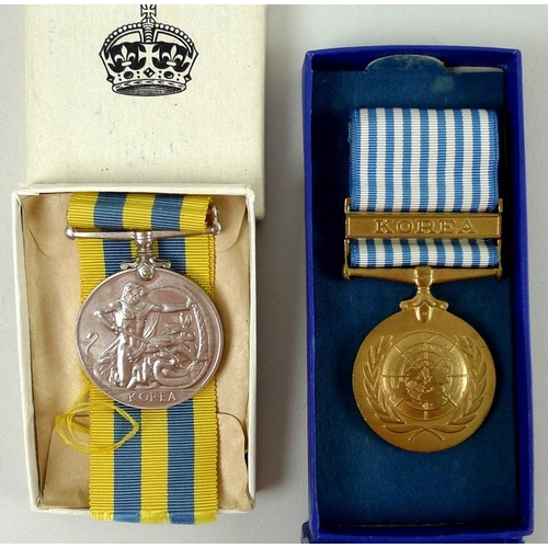 661 - A pair of Korean medals, Gunner G. G. Mumford R. A. 22659956 and the Korea service medal, both boxed... 