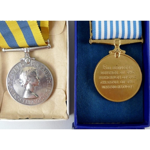 661 - A pair of Korean medals, Gunner G. G. Mumford R. A. 22659956 and the Korea service medal, both boxed... 