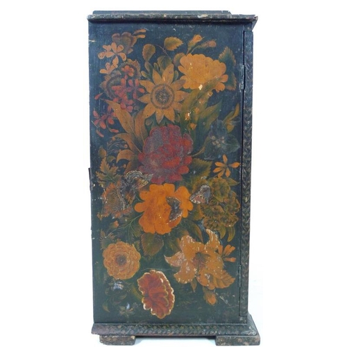 929 - A painted Victorian low linen chest with two doors and five pull out shelves, 52.5 by 28.5 by 56.5cm... 