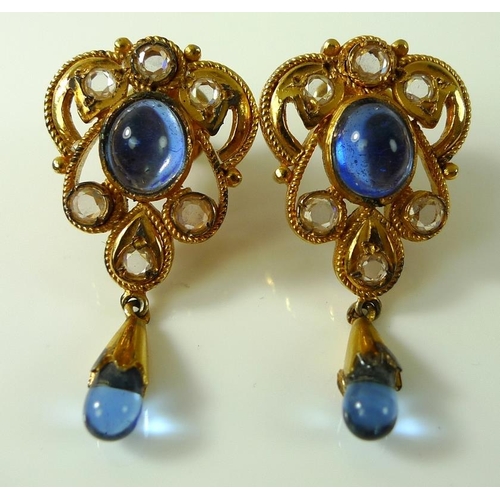 808 - An Indian kundan crystal and gold plated necklace, formed of alternating blue glass and textured gol... 