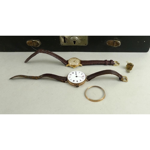 817 - A gentleman's 9ct gold wristwatch with circular white enamel dial and Roman numerals, together with ... 