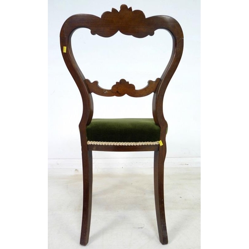 942 - A set of six Victorian rosewood dining chairs, with carved rails and moulded frames, upholstered in ... 