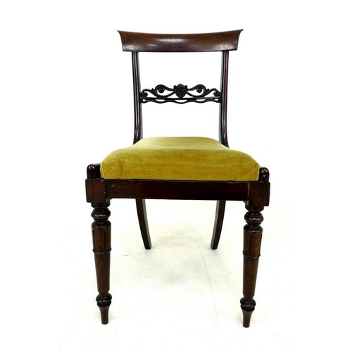 923 - A set of five William IV rosewood dining chairs, carved bar backs, green velvet upholstered drop in ... 