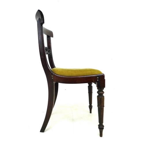 923 - A set of five William IV rosewood dining chairs, carved bar backs, green velvet upholstered drop in ... 