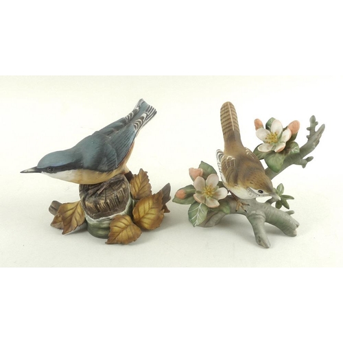 528 - A collection of Franklin Mint sculptures of birds, RSPB Ltd Editions, comprising 'Goldcrest', 'Chest... 