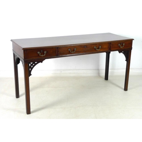 943 - A George V mahogany server, with three frieze drawers, raised on square section tapering legs and sp... 