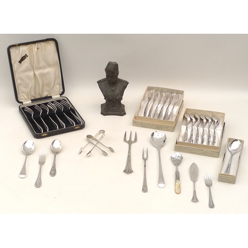 35 - A collection of silver and plated flatware including a Victorian silver spoon, London 1901, makers m... 