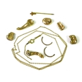 A selection of gold, including gold dental fillings, 10.5g, an 18ct gold Tiffany and Co thin chain n... 