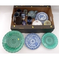 A quantity of ceramics including a 19th century Chinese porcelain blue and white plate, a Wedgwood s... 