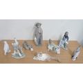 A collection of Nao figurines, mainly animal figures. (1 box)