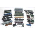 A collection of Tri-ang Hornby OO gauge model railway, including a Horby Dublo die cast metal loco, ... 