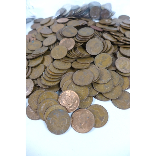 41 - A large collection of coins, including some 19th century and later British, well circulated, mostly ... 