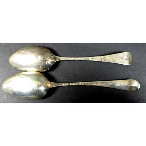 81 - A group of Georgian and later desert spoons, mostly Hanoverian and Old English pattern, some with te... 