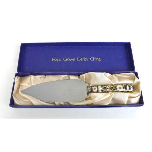 6 - A group of Royal Crown Derby wares,  comprising twenty-eight piece of 1128 pattern tea wares, six cu... 