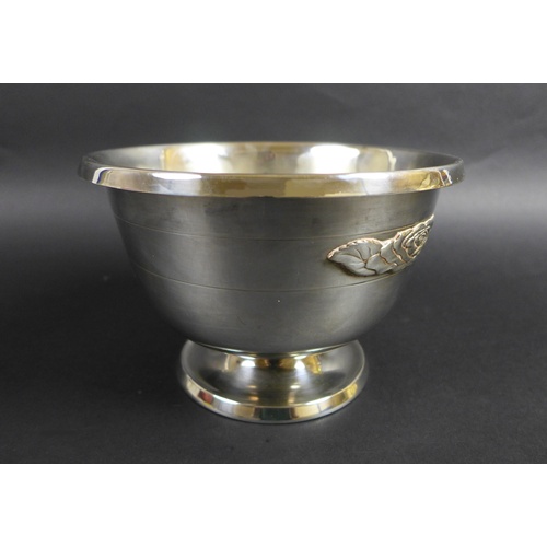 59 - An Elizabeth II silver Asprey rose bowl, with applied relief rose decoration to one side, raised upo... 