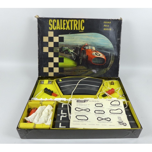 154 - A vintage Scalextric racing set GP1 and accessories, Grand Prix Series, circa 1963, in original box ... 