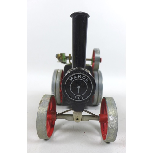 147 - A Mamod traction engine T.E.1 Steam Tractor, with original box and instructions, missing funnel, in ... 