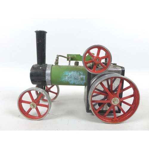 147 - A Mamod traction engine T.E.1 Steam Tractor, with original box and instructions, missing funnel, in ... 