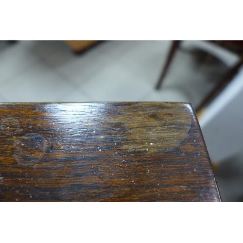 270 - A modern stained oak side table by Titchmarsh & Goodwin, in Georgian style, with two frieze drawers,... 