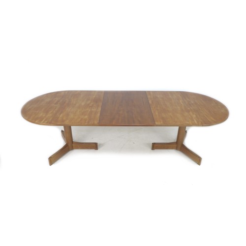 280 - A British teak extending dining table, Robert Heritage for Archie Shine, circa 1960, with D ends, dr... 