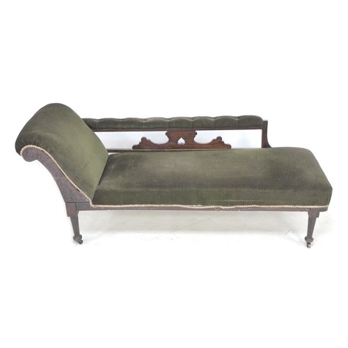 250 - An Edwardian stained oak chaise longue, 176 by 61.5 by 71cm high.