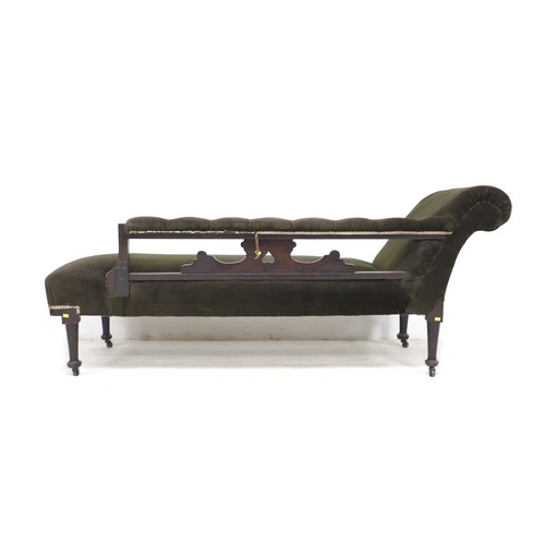 250 - An Edwardian stained oak chaise longue, 176 by 61.5 by 71cm high.