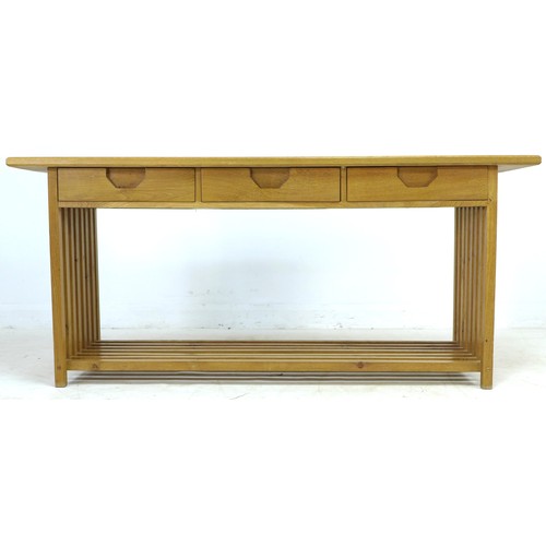 344 - A contemporary oak bespoke handmade sideboard, by Lee Sinclair Furniture, the rectangular surface ov... 