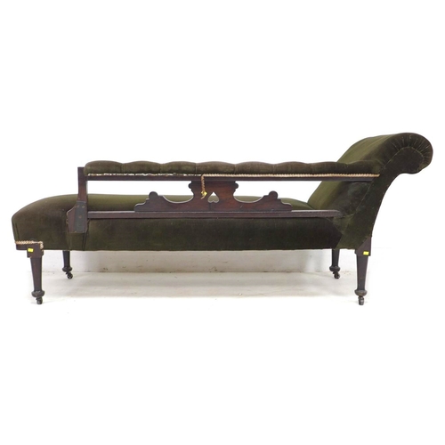 315 - An Edwardian stained oak chaise longue, 176 by 61.5 by 71cm high.