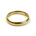 A 14ct gold wedding band ring, engraved internally '17 Oct 1922 - 17 April 1923', size M, 3.2g.