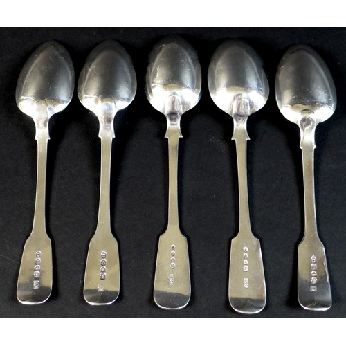 95 - Five George IV and Victorian silver fiddle pattern dessert spoons, comprising three George IV spoons... 