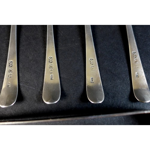 82 - A suite of similar George III silver spoons, all Old English pattern with bright cut decoration, com... 