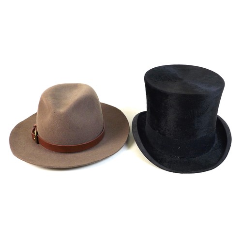 124 - A Lock & Co silk top hat, size approximately 7 1/4, internally, 20.5cm (8”) front to back, 16.5cm (6... 