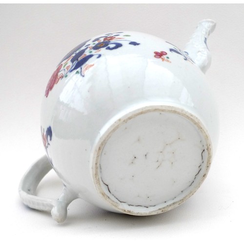 15 - A group of six Oriental wares, including a European tea pot decorated in the Chinese style, 22 by 12... 