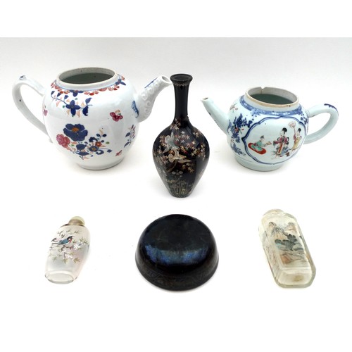 15 - A group of six Oriental wares, including a European tea pot decorated in the Chinese style, 22 by 12... 