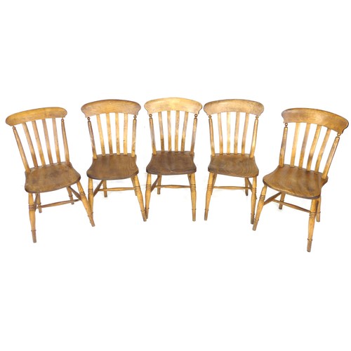 286 - A set of five Victorian oak and beech Windsor chairs, shaped rail above four slat back, the styles w... 