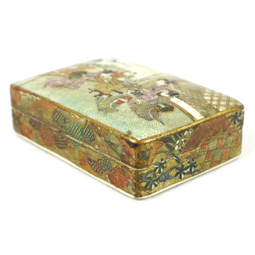 1 - A fine Japanese Satsuma pottery kogo incense box and cover by Kinkozan, Meiji period, of rectangular... 