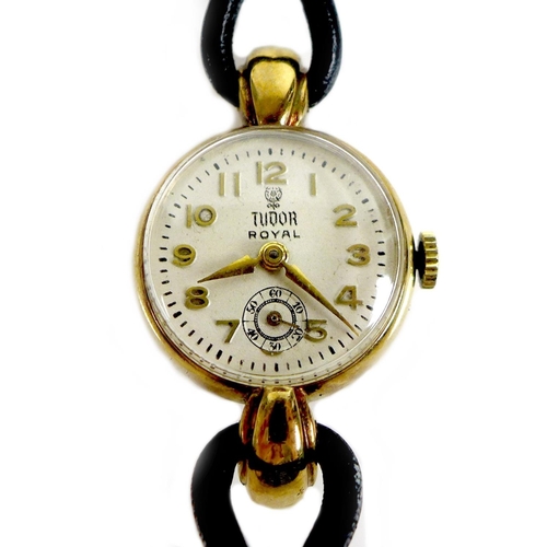 134 - A Tudor Royal 9ct gold cased lady's wristwatch, circa 1950s, the circular cream dial with raised gol... 