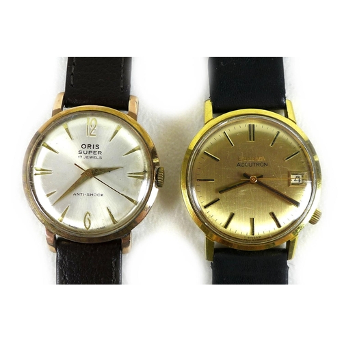 138 - Two vintage gentleman's gold plated wristwatches, comprising a Bulova Accutron, Series 218 Date, cir... 