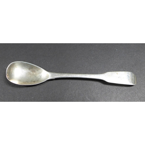 72 - A large selection of Georgian and later silver teaspoons, including a set of six fiddle pattern spoo... 