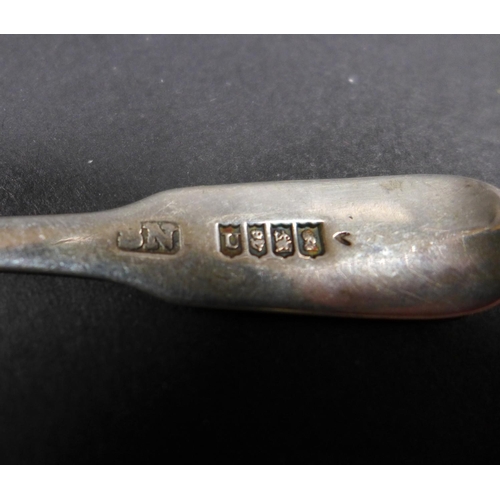 72 - A large selection of Georgian and later silver teaspoons, including a set of six fiddle pattern spoo... 