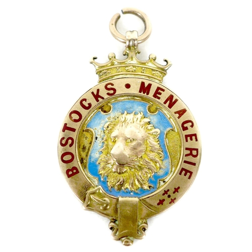 89 - An Edward VII 9ct gold medallion, of circular form with a central relief cast and pale blue enamelle... 