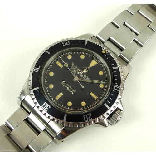 1377 - A Rolex Oyster perpetual submariner wristwatch, flexible stainless steel strap, black face, 200m-660... 