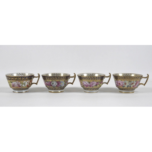 17 - An English early 19th century part tea set, comprising four cups, 6cm high, and four saucers, 14cm, ... 