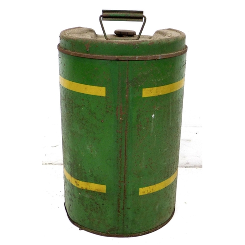 217 - A vintage 'BP Energol Gear Oil' metal can, 'EP. SAE 90 (Hypoid)', with single handle to its top and ... 