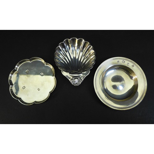 48 - Three ERII silver pin dishes, comprising an octofoil form dish, C J Vander Ltd. London 1971, 10.5 by... 