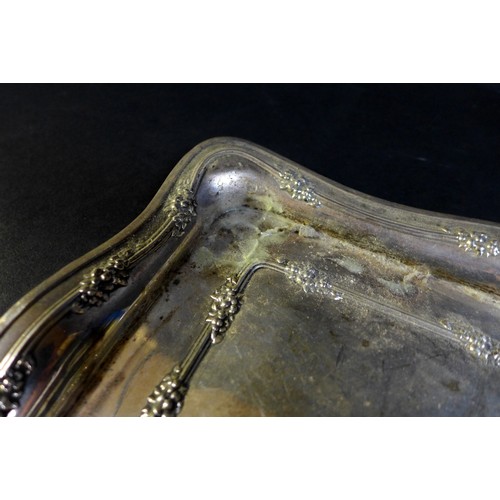 64 - An Edwardian silver tray, with reeded and floral pattern decoration, Walker & Hall, Sheffield 1908, ... 