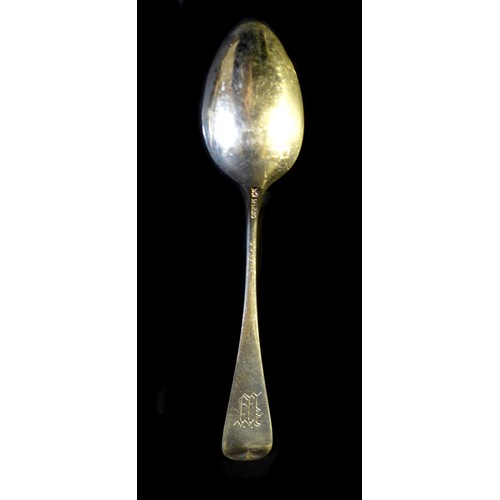 38 - A cased set of American early 20th century silver teaspoons, with bright cut decorated handles, engr... 