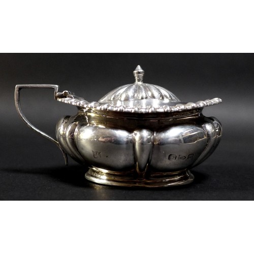 84 - Thirteen Victorian and later silver salts and mustard pots, including a six cauldron style salts, th... 