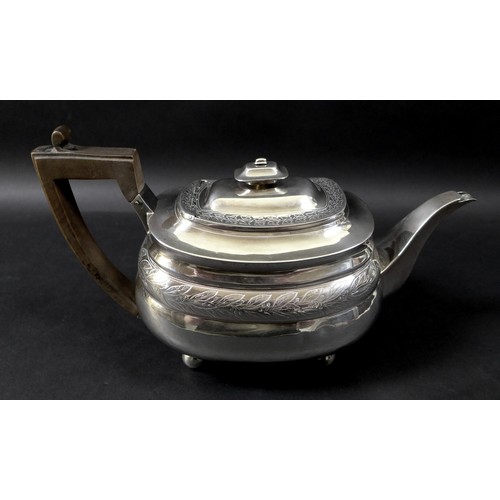 91 - A George III silver teapot, of London shape with decorative leaf border, hinged cover with finial, e... 